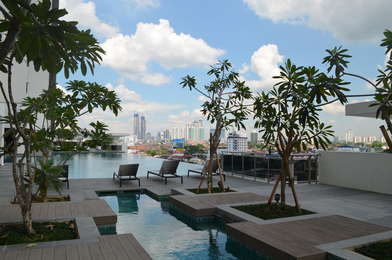 1 Tebrau Suites By Subhome Johor Bahru Ngoại thất bức ảnh