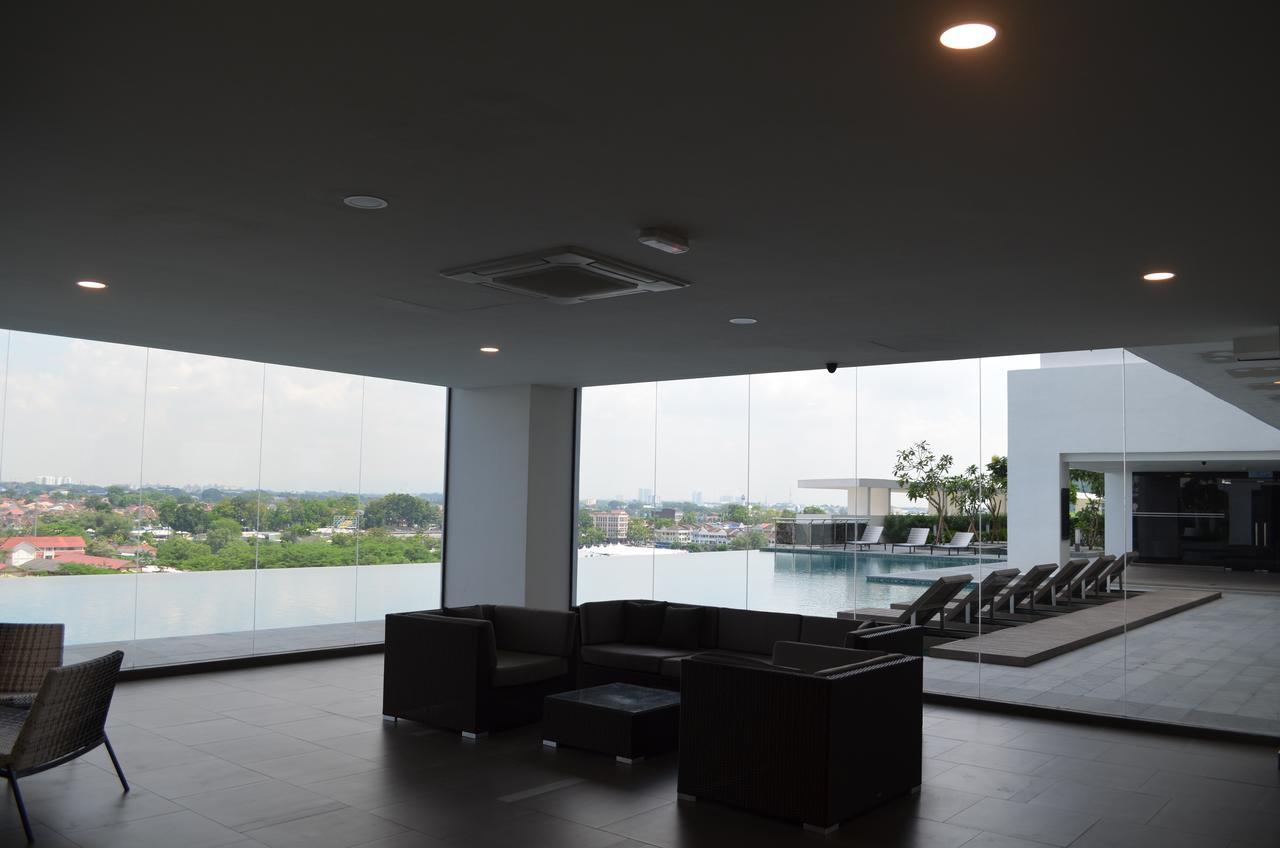 1 Tebrau Suites By Subhome Johor Bahru Ngoại thất bức ảnh