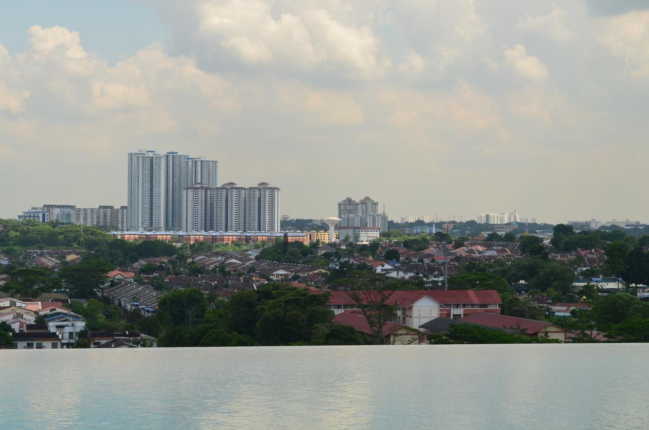 1 Tebrau Suites By Subhome Johor Bahru Ngoại thất bức ảnh