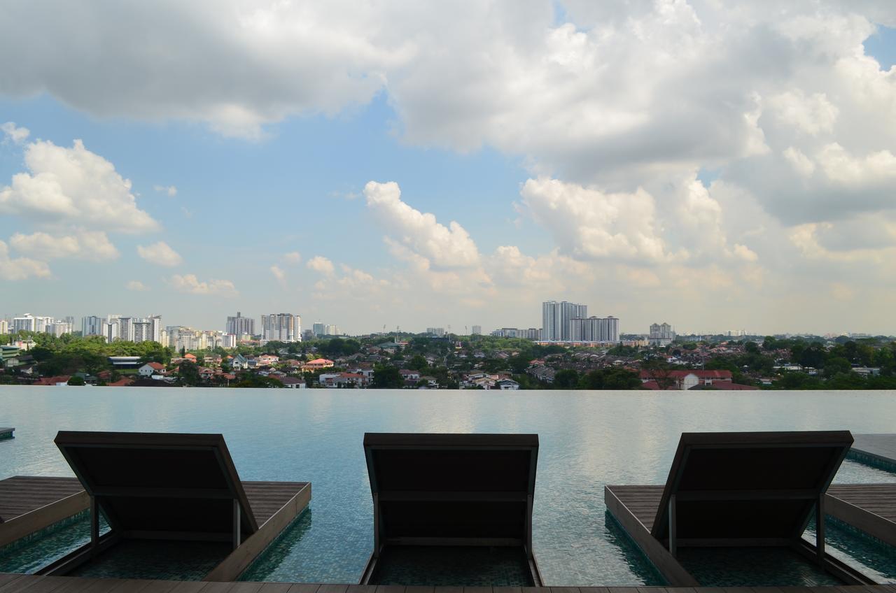 1 Tebrau Suites By Subhome Johor Bahru Ngoại thất bức ảnh