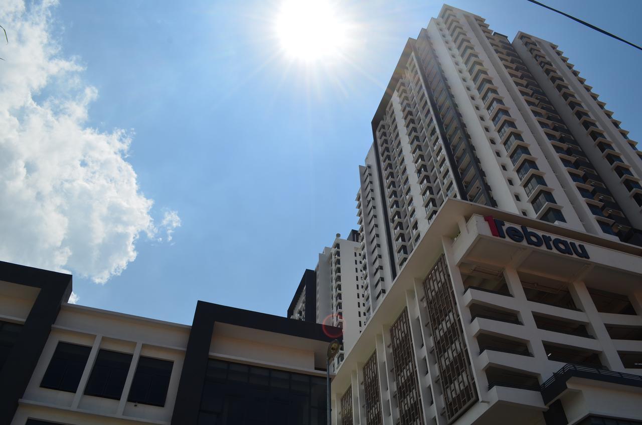 1 Tebrau Suites By Subhome Johor Bahru Ngoại thất bức ảnh