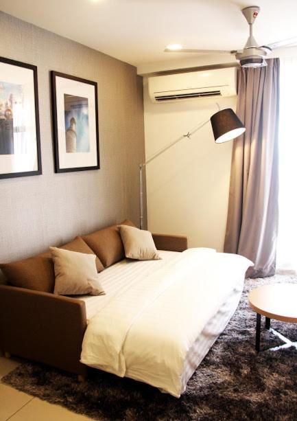 1 Tebrau Suites By Subhome Johor Bahru Ngoại thất bức ảnh