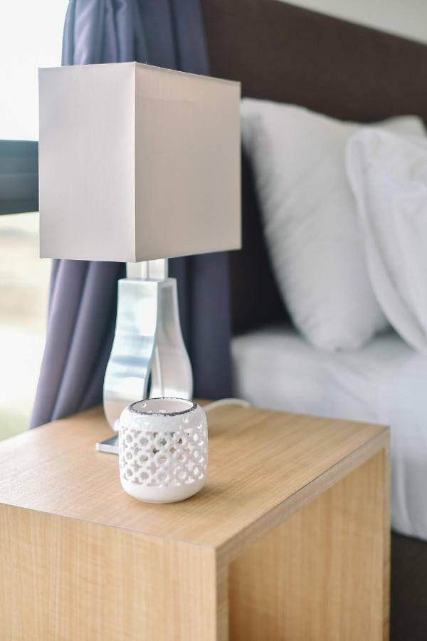 1 Tebrau Suites By Subhome Johor Bahru Ngoại thất bức ảnh