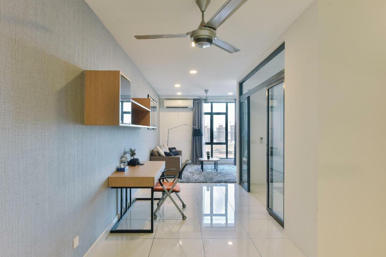 1 Tebrau Suites By Subhome Johor Bahru Ngoại thất bức ảnh